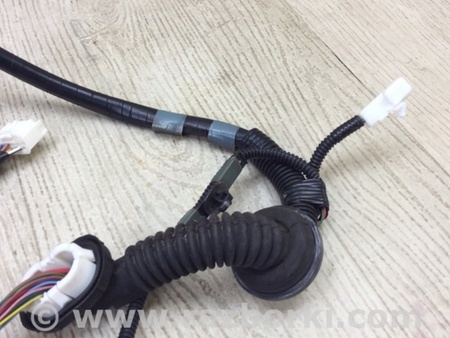 ФОТО Проводка кришки багажника. для Toyota Venza Київ