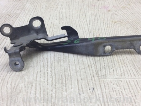 ФОТО Петля капоту для Toyota Venza Київ