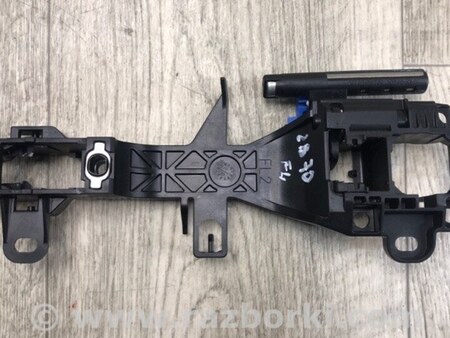 ФОТО Кронштейн ручки дверей для Toyota Camry 70 XV70 (17-23) Київ