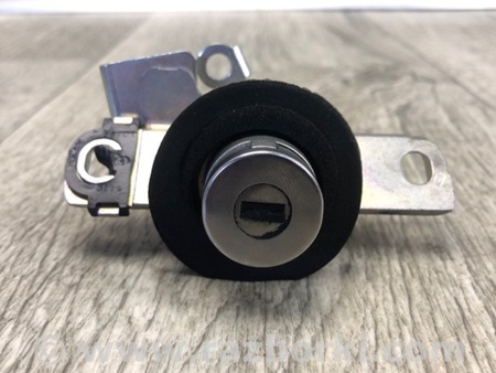 ФОТО Личинка замку багажника для Toyota Camry 70 XV70 (17-23) Київ