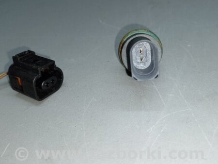 ФОТО Датчик температури охолоджувальної рідини для Volkswagen Touareg (02-07) Київ