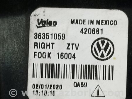 ФОТО Протитуманна фара для Volkswagen Jetta USA (2018-) Київ