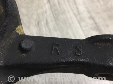 ФОТО Кулак поворотний для Toyota Venza Київ