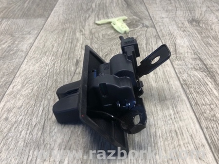 ФОТО Замок кришки багажника для Lincoln MKZ II (12-16) Київ