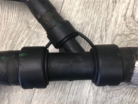 ФОТО Патрубок системи охолодження для Lincoln MKZ II (12-16) Київ