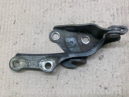 ФОТО Петля капоту для Lexus LS430 (00-06) Київ