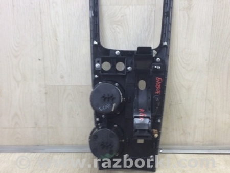 ФОТО Консоль КПП для Nissan Pathfinder R52 (12-21) Київ