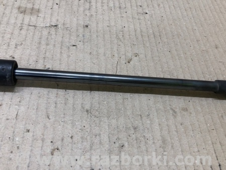 ФОТО Амортизатор кришки багажника для Mazda CX-5 KF (16-25) Київ