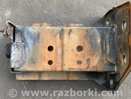 ФОТО Кронштейн підсилювача переднього бампера для Nissan Sentra B17 (12-19) Київ