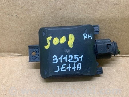 ФОТО датчик сліпих зон для Volkswagen Jetta USA (2018-) Київ