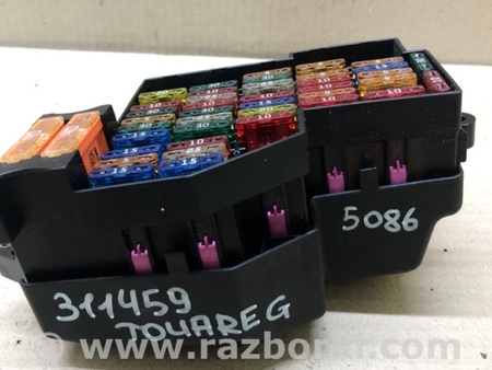 ФОТО Блок запобіжників салон для Volkswagen Touareg (02-07) Київ