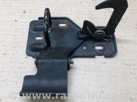 ФОТО Петля замка капота для Volkswagen Touareg (02-07) Київ