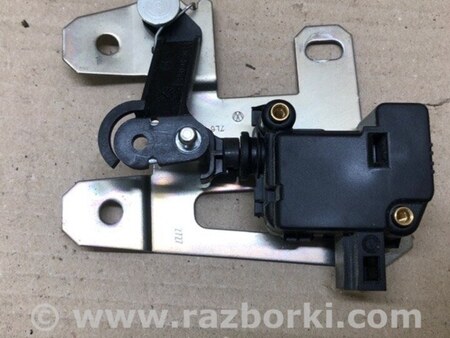 ФОТО Привід відкривання лючка бензобака для Volkswagen Touareg (02-07) Київ