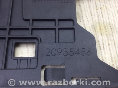 ФОТО кронштейн блоку запобіжників для Cadillac ATS (2012-2019) Київ