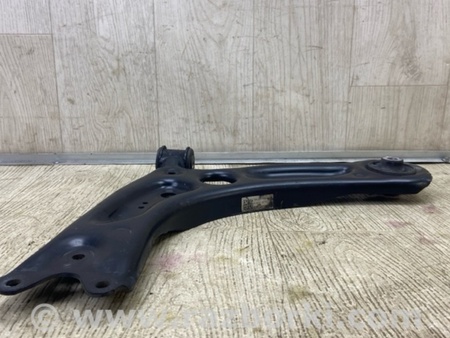 ФОТО Важіль передньої підвіски нижній для Audi (Ауди) A3 III 8V (12-20) Київ