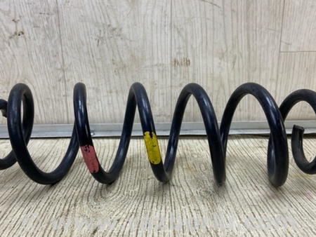 ФОТО Пружина задньої підвіски для Toyota Prius IV XW50 (15-22) Київ