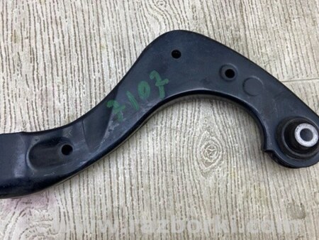 ФОТО Важіль задньої підвіски поперечний верхній для Toyota Prius IV XW50 (15-22) Київ