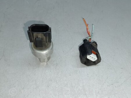 ФОТО Датчик тиску кондиціонера для Mitsubishi Outlander XL CW (05-12) Київ