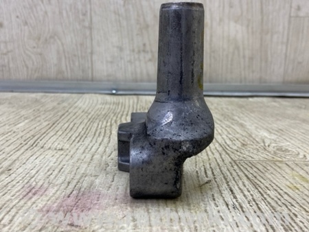 ФОТО Кронштейн для Volkswagen Tiguan (11-17) Київ