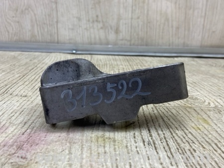 ФОТО Кронштейн для Volkswagen Tiguan (11-17) Київ