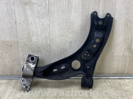 ФОТО Важіль передньої підвіски нижній для Volkswagen Tiguan (11-17) Київ