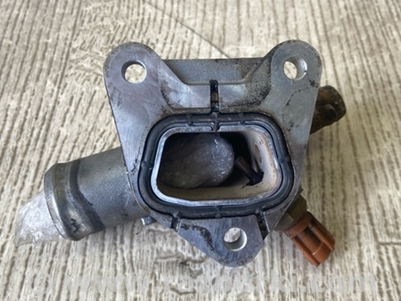 ФОТО Фланець системи охолодження для Suzuki Kizashi (2009-2014) Київ