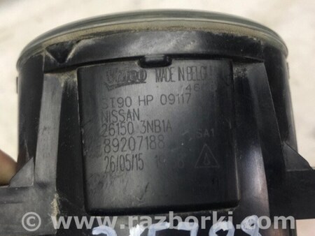 ФОТО Протитуманна фара для Nissan LEAF (10-17) Київ