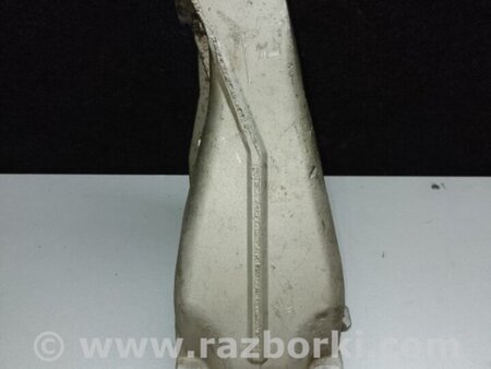 ФОТО Кронштейн двигуна для Volkswagen Touareg (02-07) Київ