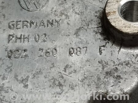 ФОТО Кронтейн генератора для Volkswagen Touareg (02-07) Київ