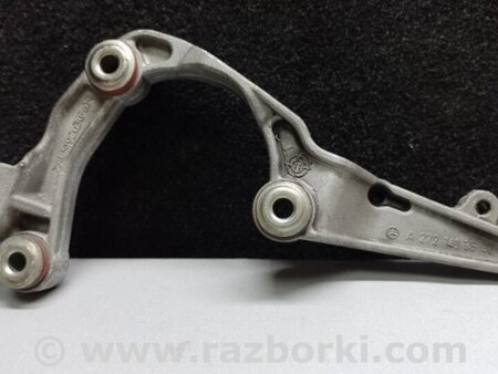 ФОТО Кронштейн для Mercedes-Benz C-CLASS W204 (07-14) Київ