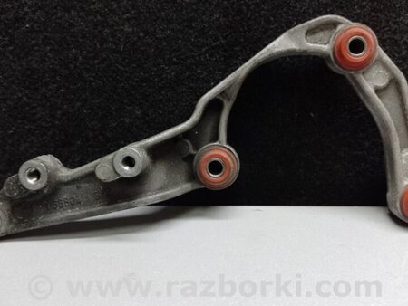 ФОТО Кронштейн для Mercedes-Benz C-CLASS W204 (07-14) Київ