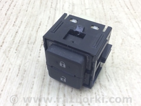 ФОТО Кнопка відкриття дверей для Toyota Camry 70 XV70 (17-23) Київ