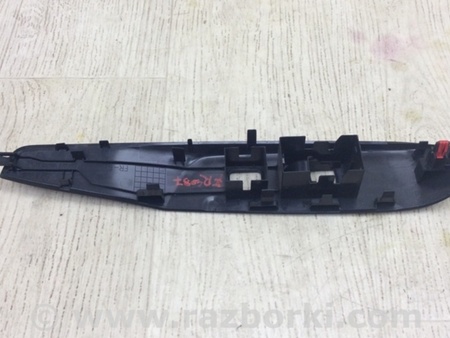 ФОТО накладка кнопок склопідйомника для Toyota Camry 70 XV70 (17-23) Київ