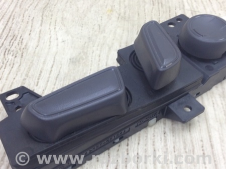 ФОТО Кнопка регулювання сидіння для Toyota Camry 70 XV70 (17-23) Київ