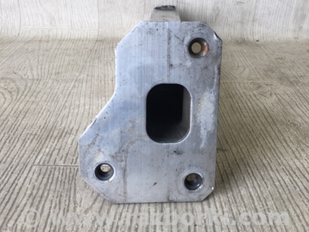 ФОТО Кронштейн підсилювача переднього бампера для Fiat 500L (2014-2017) Київ