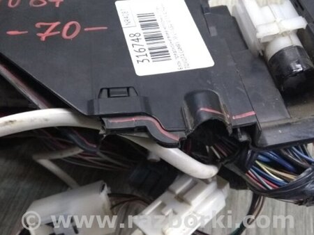 ФОТО Блок запобіжників моторний відсік для Toyota Camry 70 XV70 (17-23) Київ