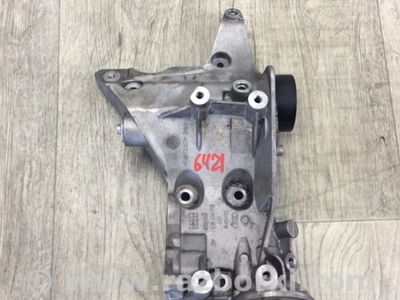 ФОТО Кронштейн масляного фільтра для Volkswagen Tiguan (11-17) Київ