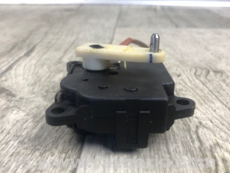 ФОТО Моторчик заслінки пічки для Infiniti Q50 Київ