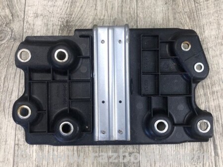 ФОТО Полиця акумулятора для Infiniti Q50 Київ