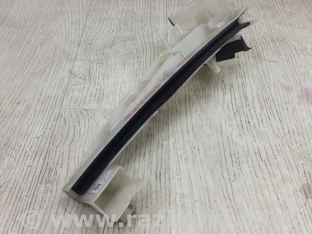 ФОТО Направляюча скла дверей для Ford Escape 3 (01.2012-12.2018) Київ