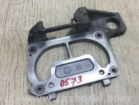 ФОТО Кронштейн двигуна для Volvo XC90 II SPA (2015-) Київ