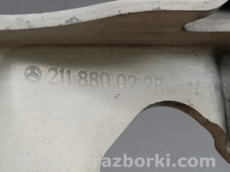 ФОТО Петля капоту для Mercedes-Benz E-CLASS W211 (02-09) Київ