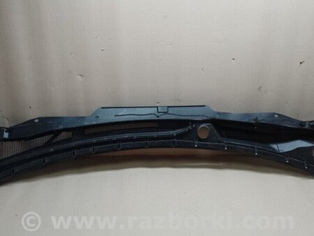 ФОТО Пластик під лобове скло / Жабо для Nissan Altima (2019-) Київ