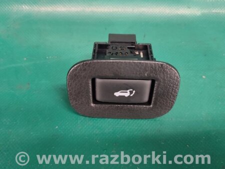 ФОТО Кнопка закрывания крышки багажника для Nissan X-Trail T32 /Rogue (2013-) Київ
