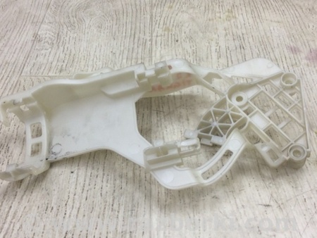 ФОТО Кронштейн замку двері для Volkswagen Tiguan (11-17) Київ