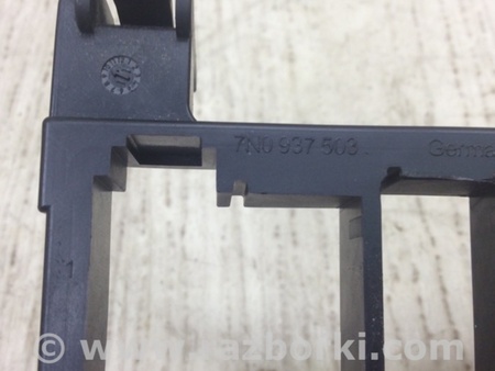 ФОТО Блок запобіжників салон для Volkswagen Tiguan (11-17) Київ