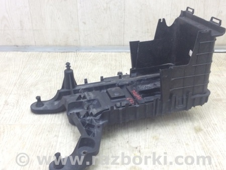 ФОТО Полиця акумулятора для Volkswagen Tiguan (11-17) Київ