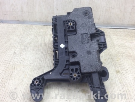 ФОТО Полиця акумулятора для Volkswagen Tiguan (11-17) Київ