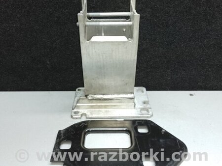 ФОТО Кронштейн підсилювача переднього бампера для Audi (Ауди) Q5 I 8R (08-17) Київ