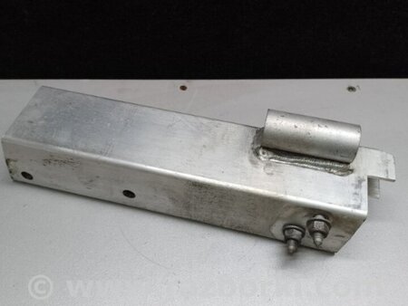 ФОТО Кронштейн підсилювача заднього бампера для Audi (Ауди) Q5 I 8R (08-17) Київ